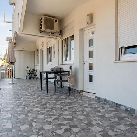 Apartments Nico نيوم المظهر الخارجي الصورة