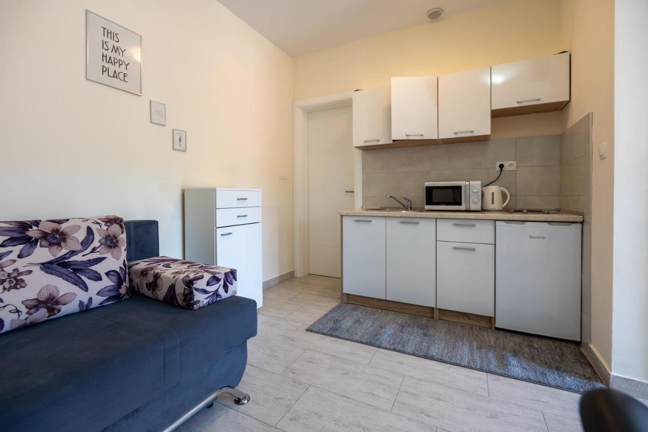 Apartments Nico نيوم المظهر الخارجي الصورة