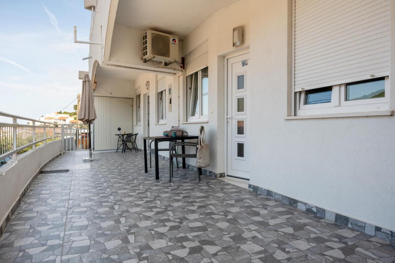 Apartments Nico نيوم المظهر الخارجي الصورة