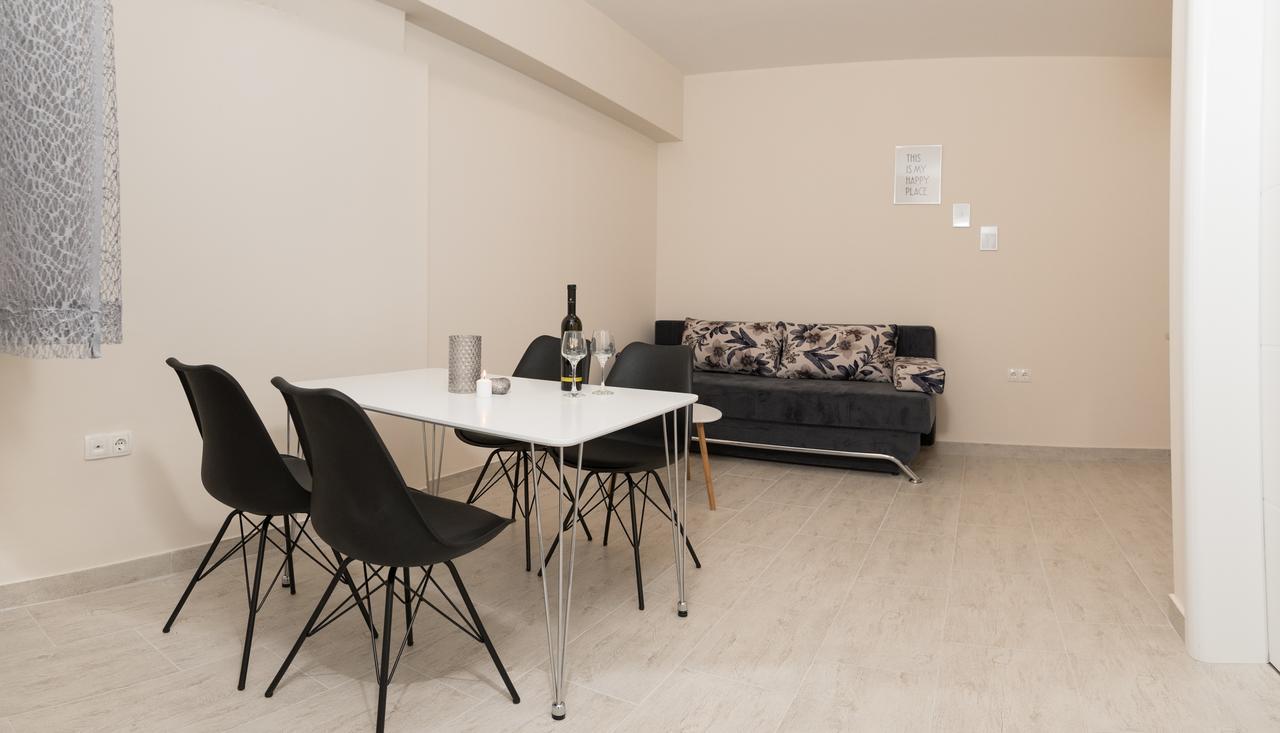 Apartments Nico نيوم المظهر الخارجي الصورة